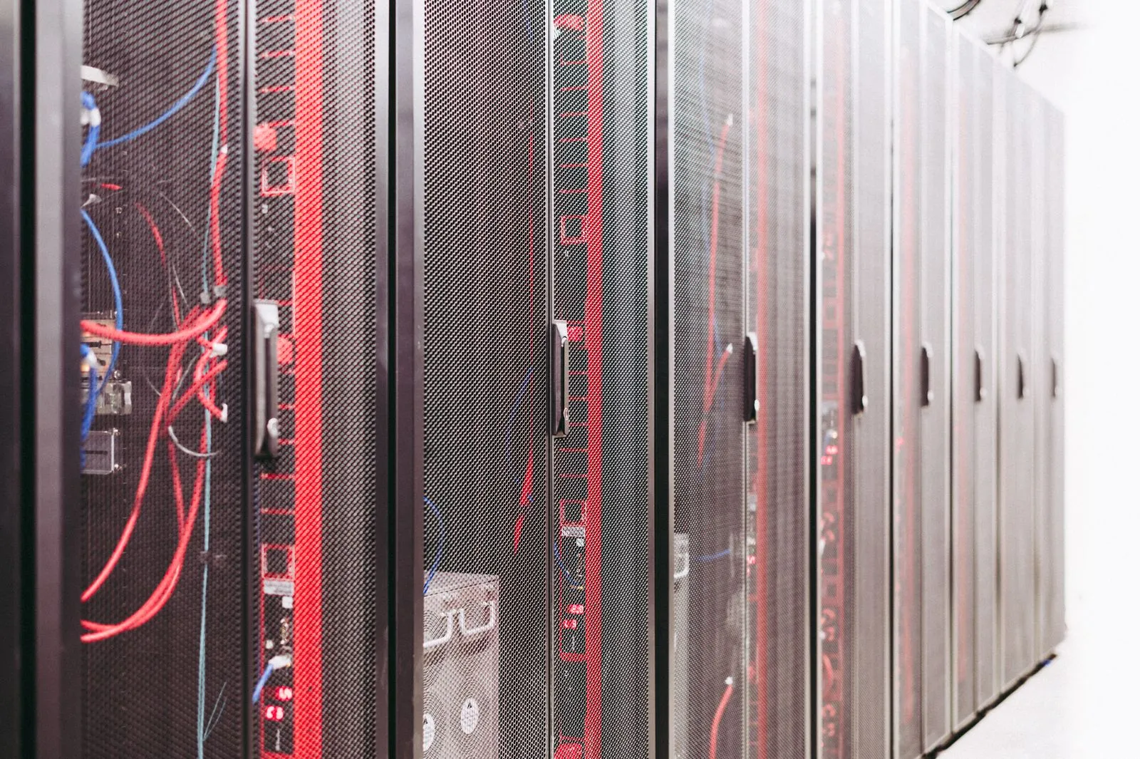 End-to-end structured cabling